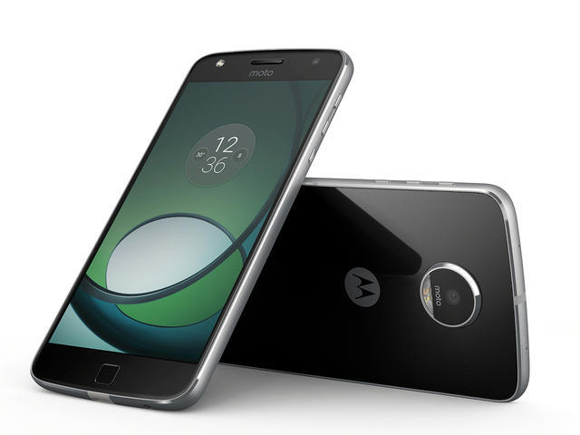 Смартфони Motorola Moto Z Play Dual SIM 32GB, тъмносив цвят + 750MB 4G интернет на месец