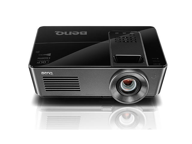 Проектори BenQ MH740
