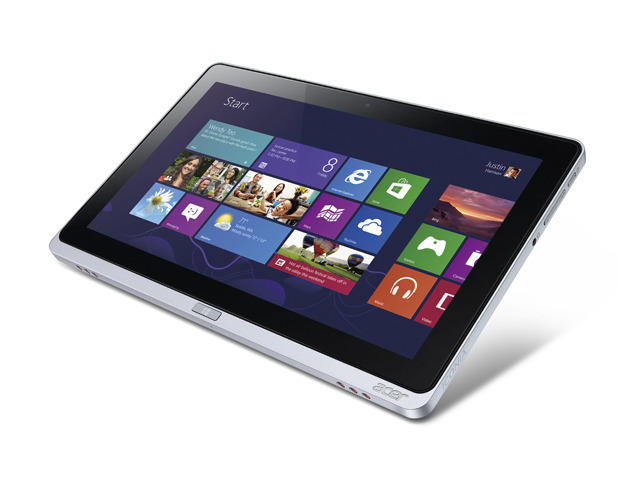 Таблети Acer Iconia Tab W700 64GB, сребрист цвят, клавиатура