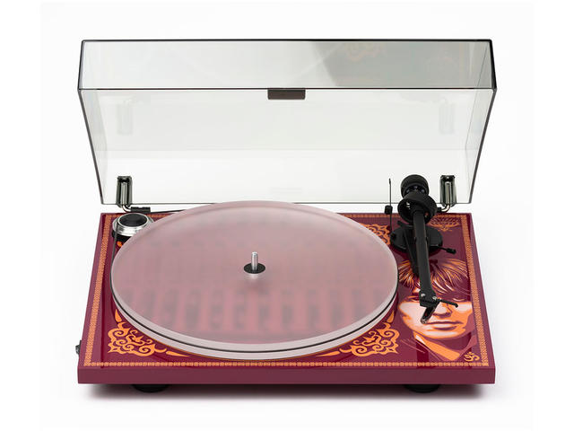 Грамофони Pro-Ject ART - Essential III George Harrison (OM 10)