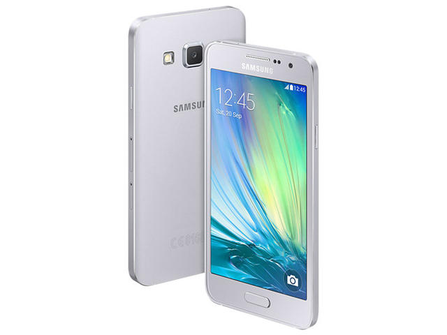 Смартфони Samsung Galaxy A3 (SM-A300F) 16GB, бял цвят